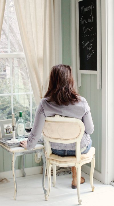 228386_2054801490712_3609140_n